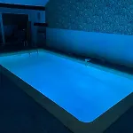 度假居 21 Couchages Avec Piscine Interieure Chauffee Belleu