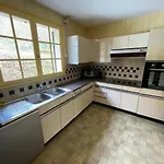 21 Couchages Avec Piscine Interieure Chauffee 度假居 *