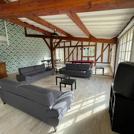 21 Couchages Avec Piscine Interieure Chauffee Nyaraló