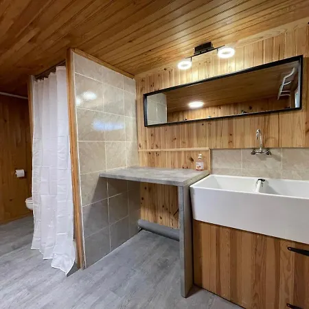 21 Couchages Avec Piscine Interieure Chauffee Nyaraló *