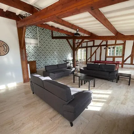 Nyaraló 21 Couchages Avec Piscine Interieure Chauffee