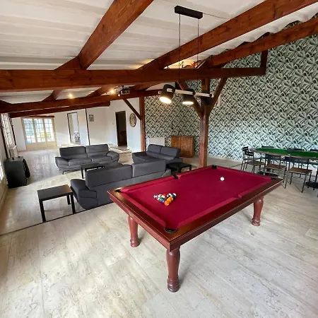 21 Couchages Avec Piscine Interieure Chauffee Nyaraló Belleu