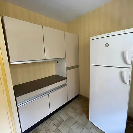 21 Couchages Avec Piscine Interieure Chauffee Belleu